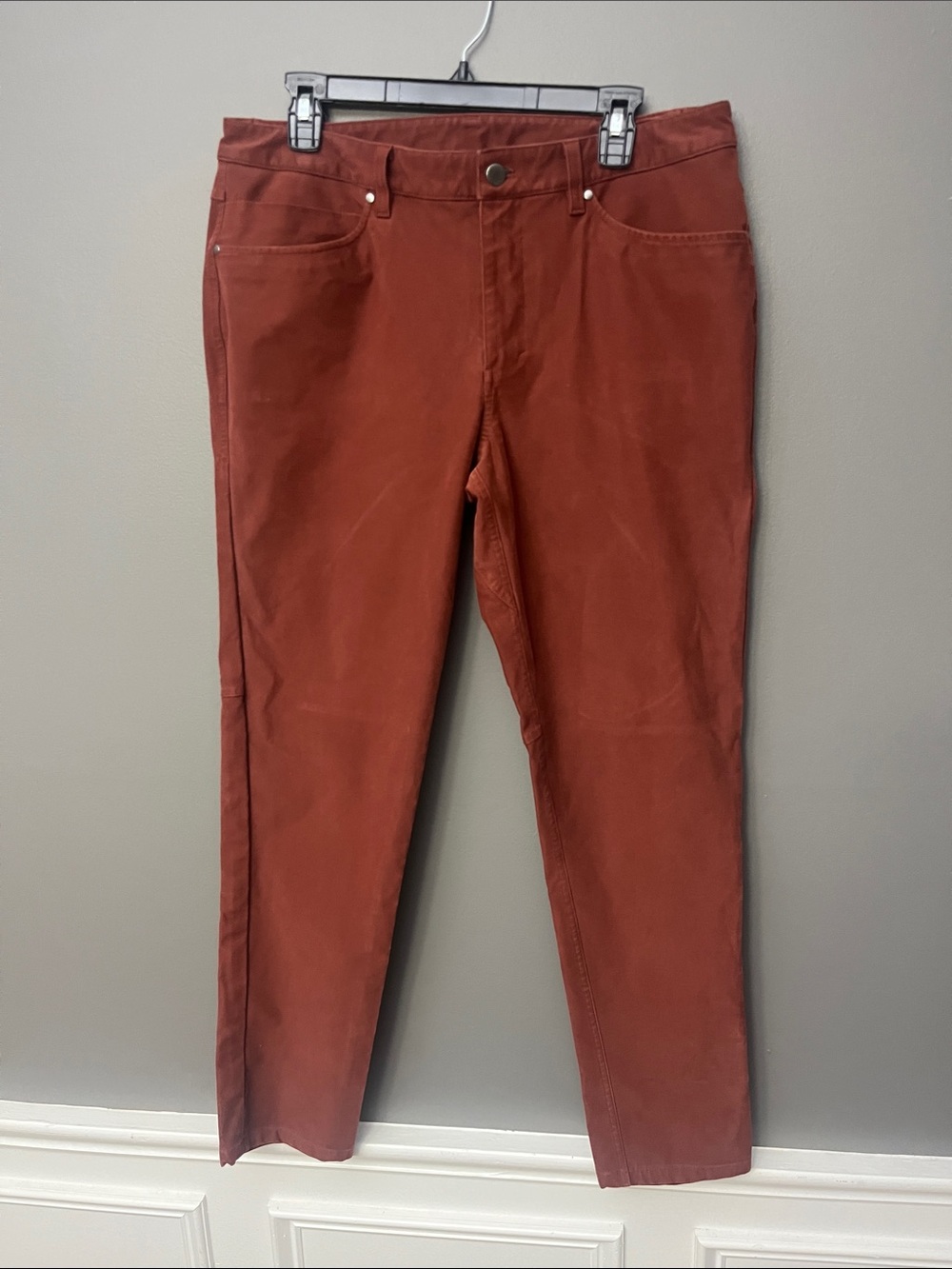 Lululemon Men’s Rust Red Straight Leg Pants - 34x30